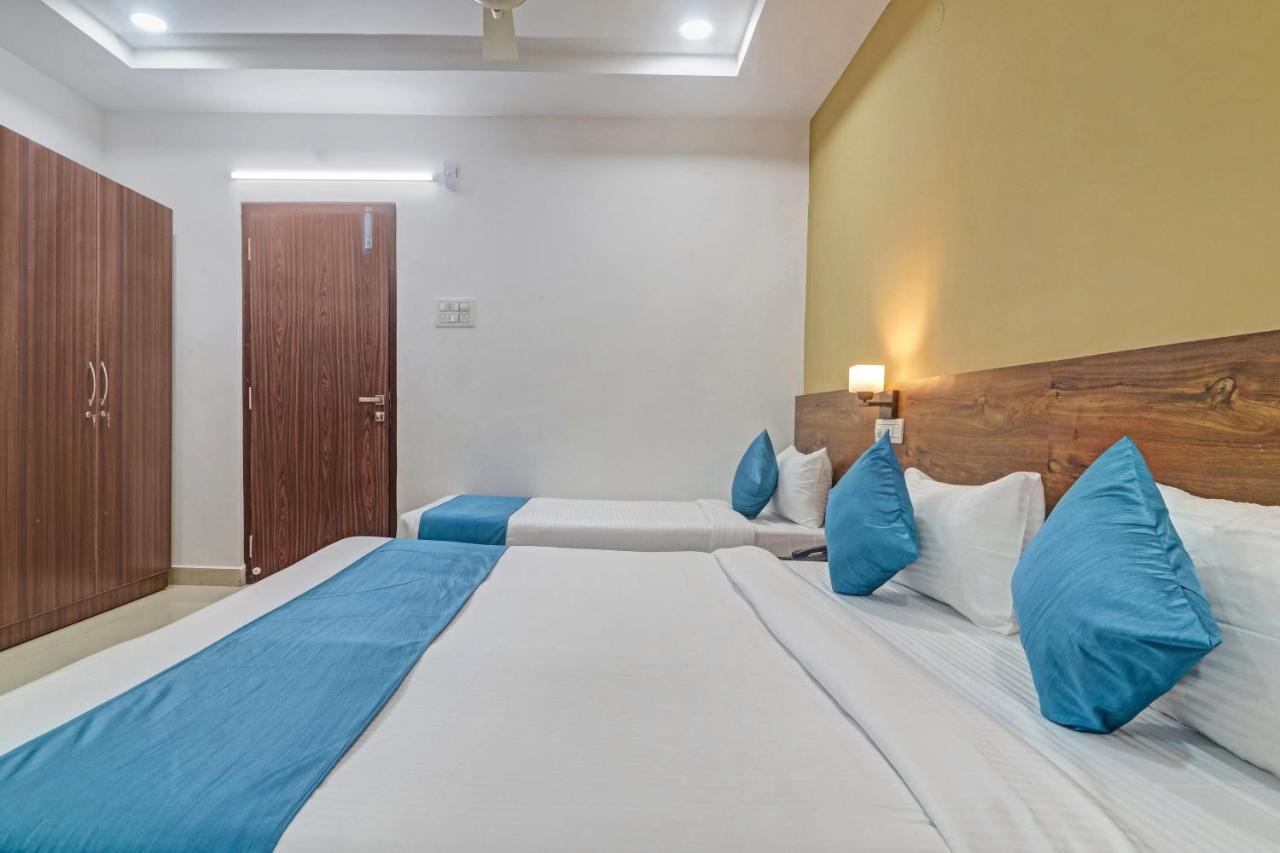 The Balcony Hotel Hyderabad Eksteriør billede