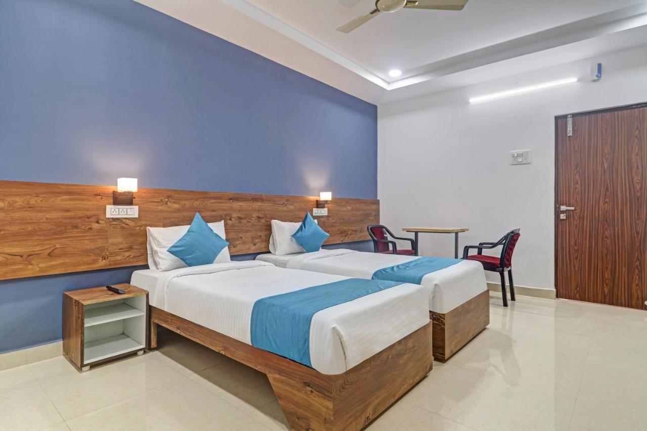 The Balcony Hotel Hyderabad Eksteriør billede